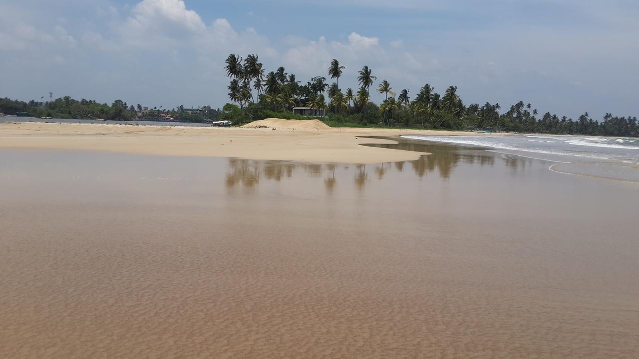 Estuary Hotel Matara Exterior photo