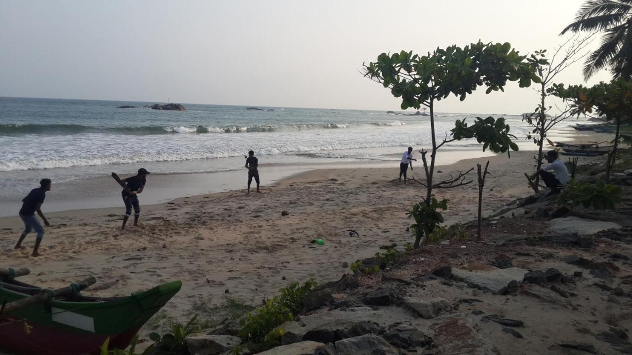 Estuary Hotel Matara Exterior photo